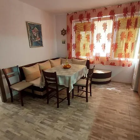 Си-Йони Apartamento *